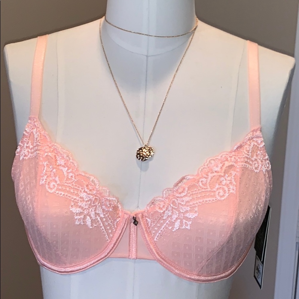 Simply Vera wang petal pink lace bra